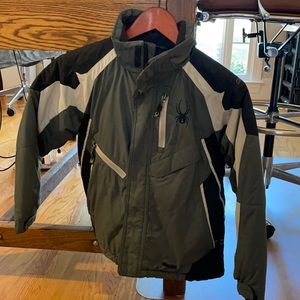 Spyder ski and snowboard jacket. Boys Size 8